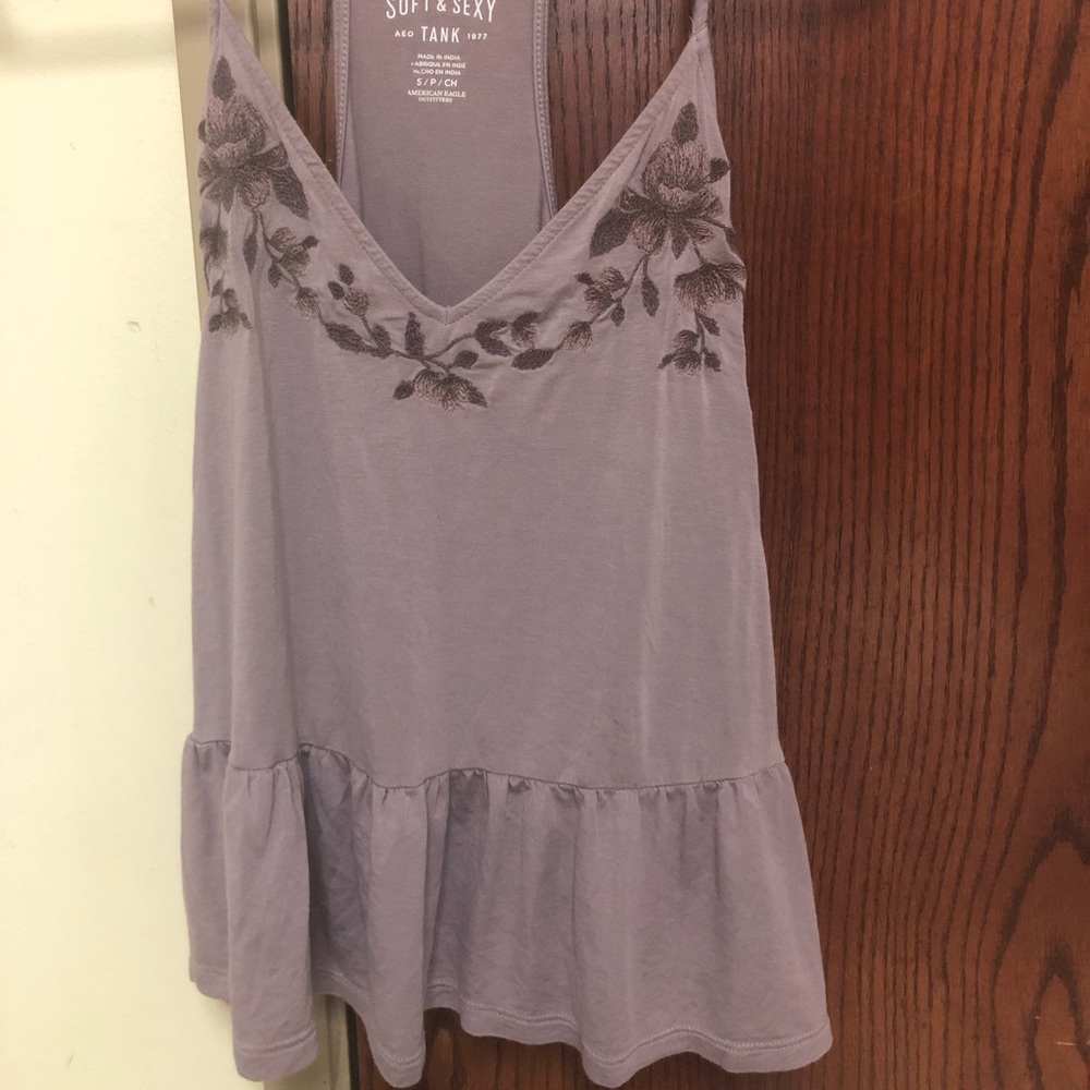 Soft lilac floral tank